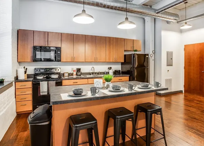 Ny Style Centric Loft With King Bed By Park Ave