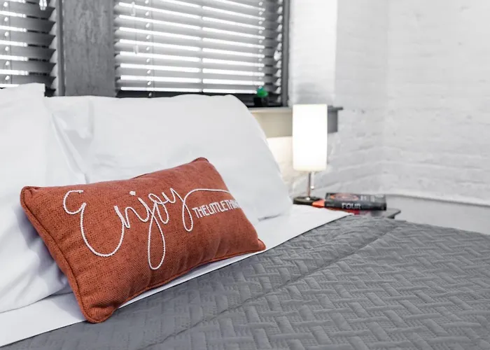 Ny Style Centric Loft With King Bed By Park Ave