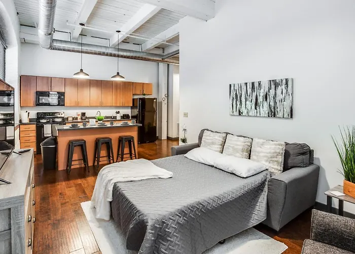 Ny Style Centric Loft With King Bed By Park Ave